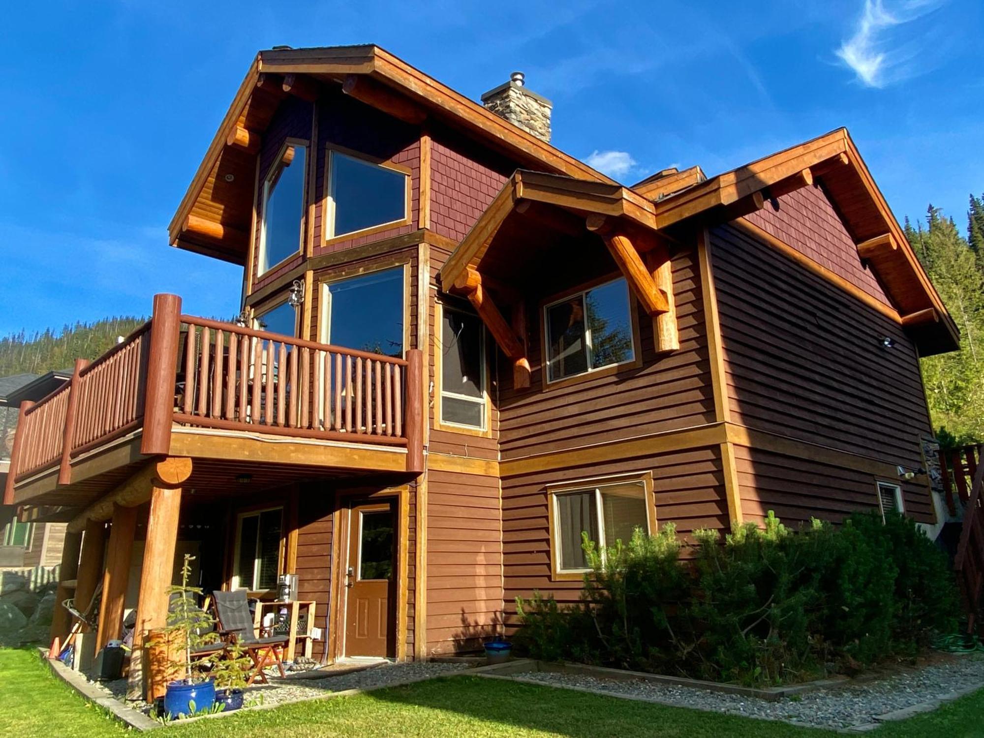 Morrisey Chalet At Sun Peaks Exterior photo
